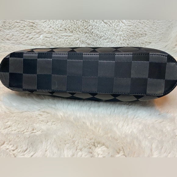 Authentic Givenchy Maroquinerie Hand/Shoulder Bag - Picture 5 of 12